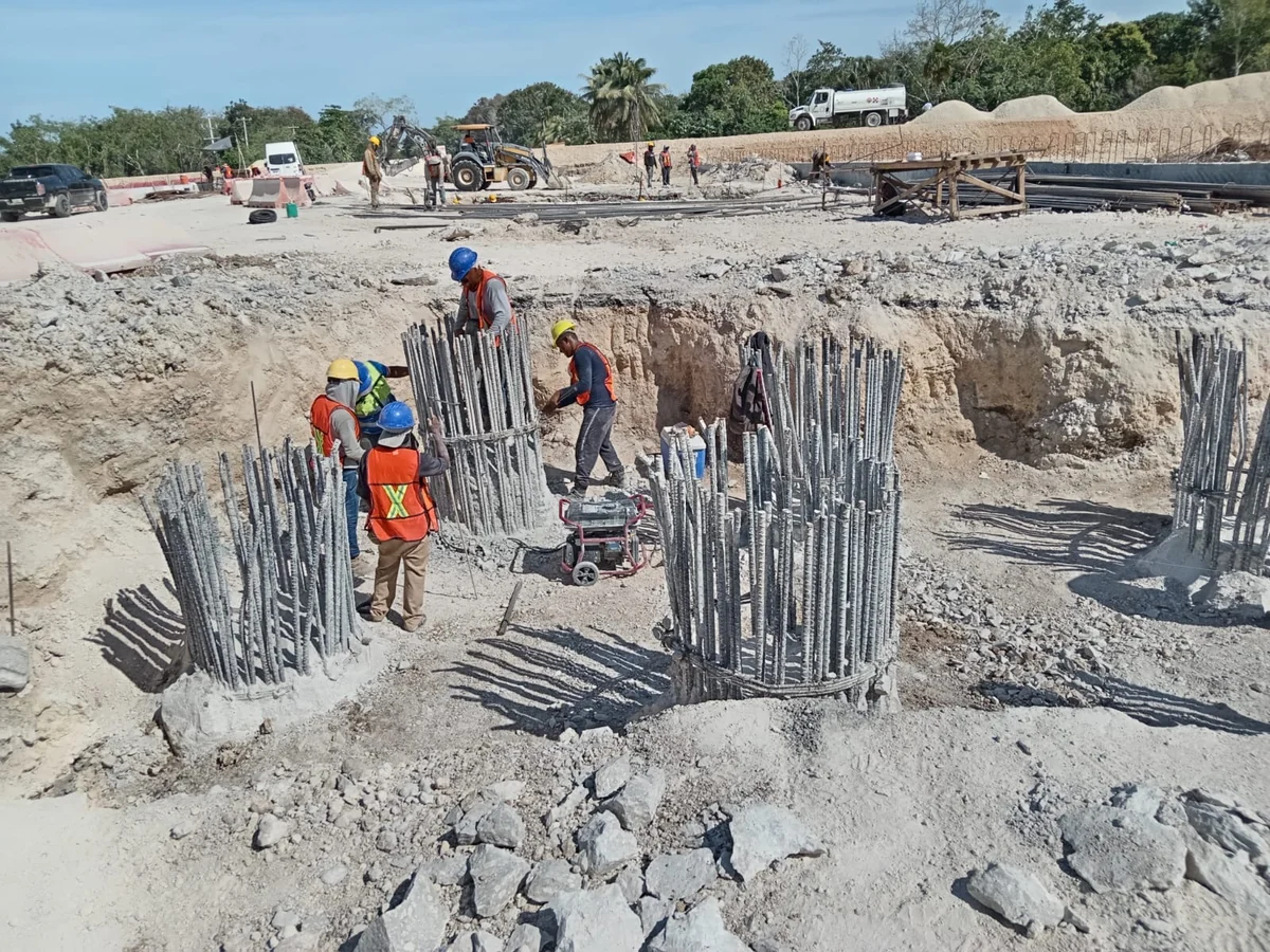 Trabajos en elementos de cimentación profunda · Tren Maya 2024